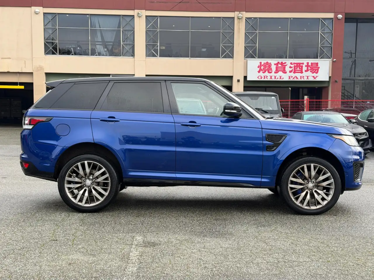 Land Rover Range Rover Sport снимка Land Rover Range Rover Sport