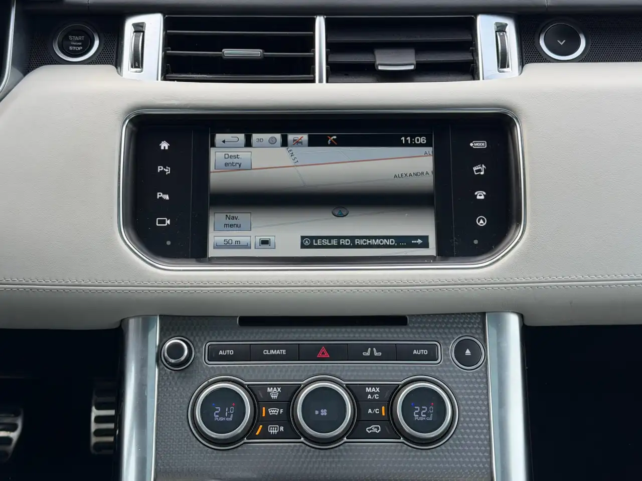 Land Rover Range Rover Sport снимка Land Rover Range Rover Sport