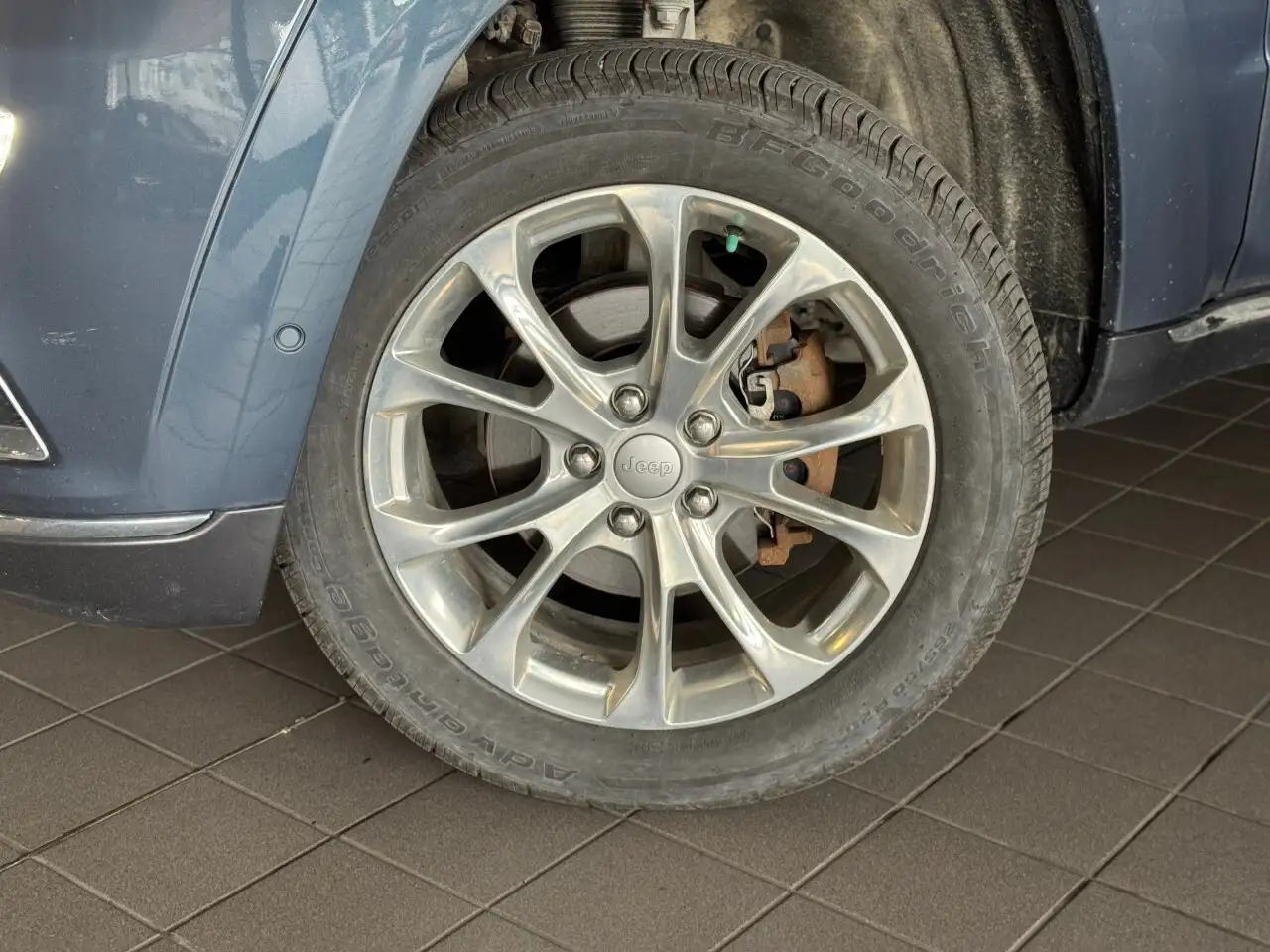 Jeep Grand Cherokee снимка Jeep Grand Cherokee