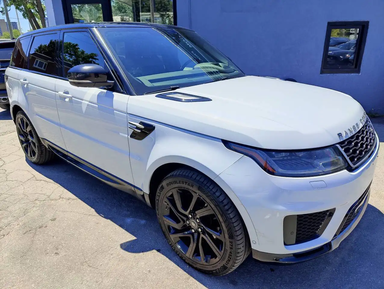 Land Rover Range Rover Sport photo Land Rover Range Rover Sport