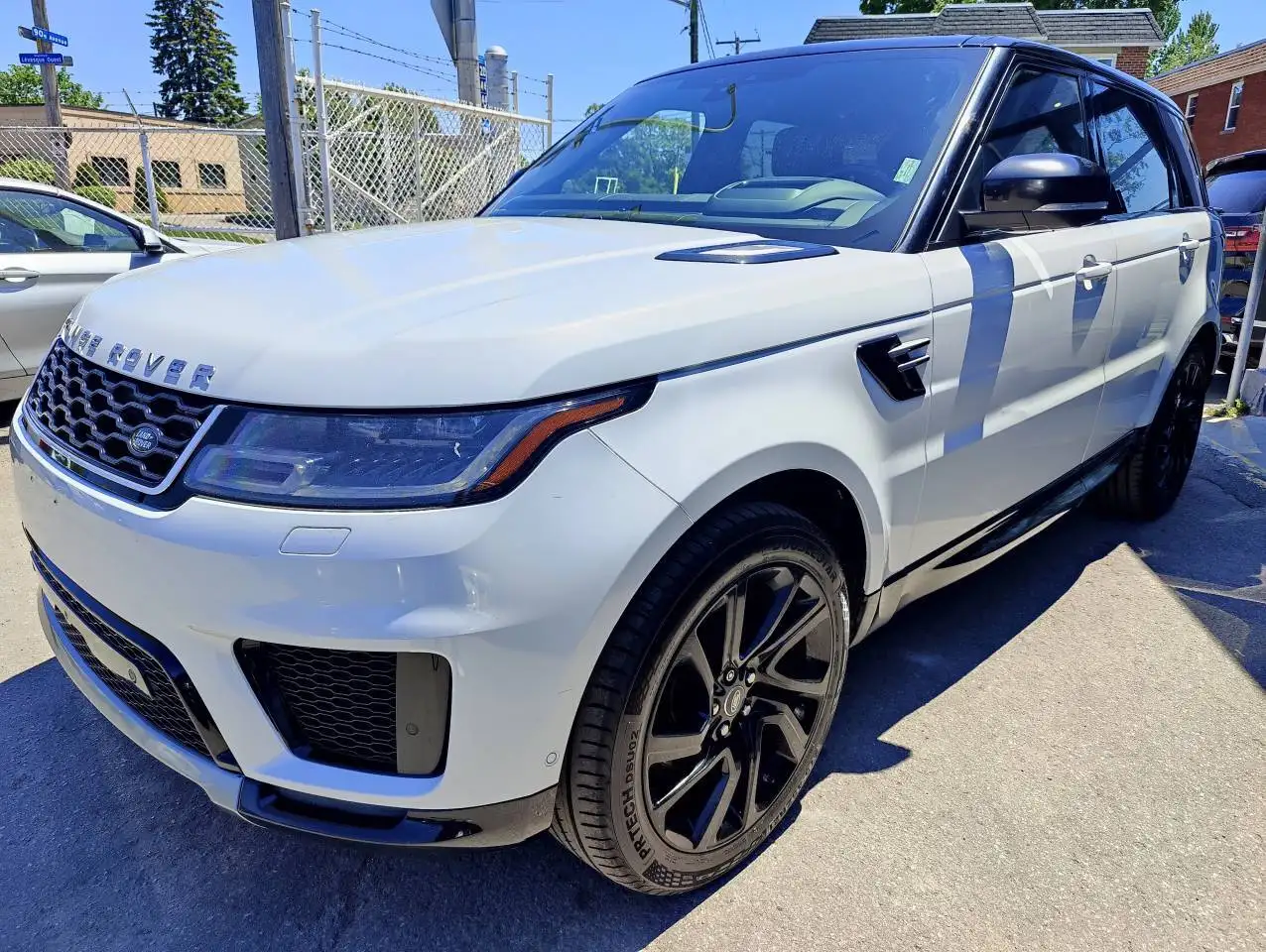 Land Rover Range Rover Sport photo Land Rover Range Rover Sport