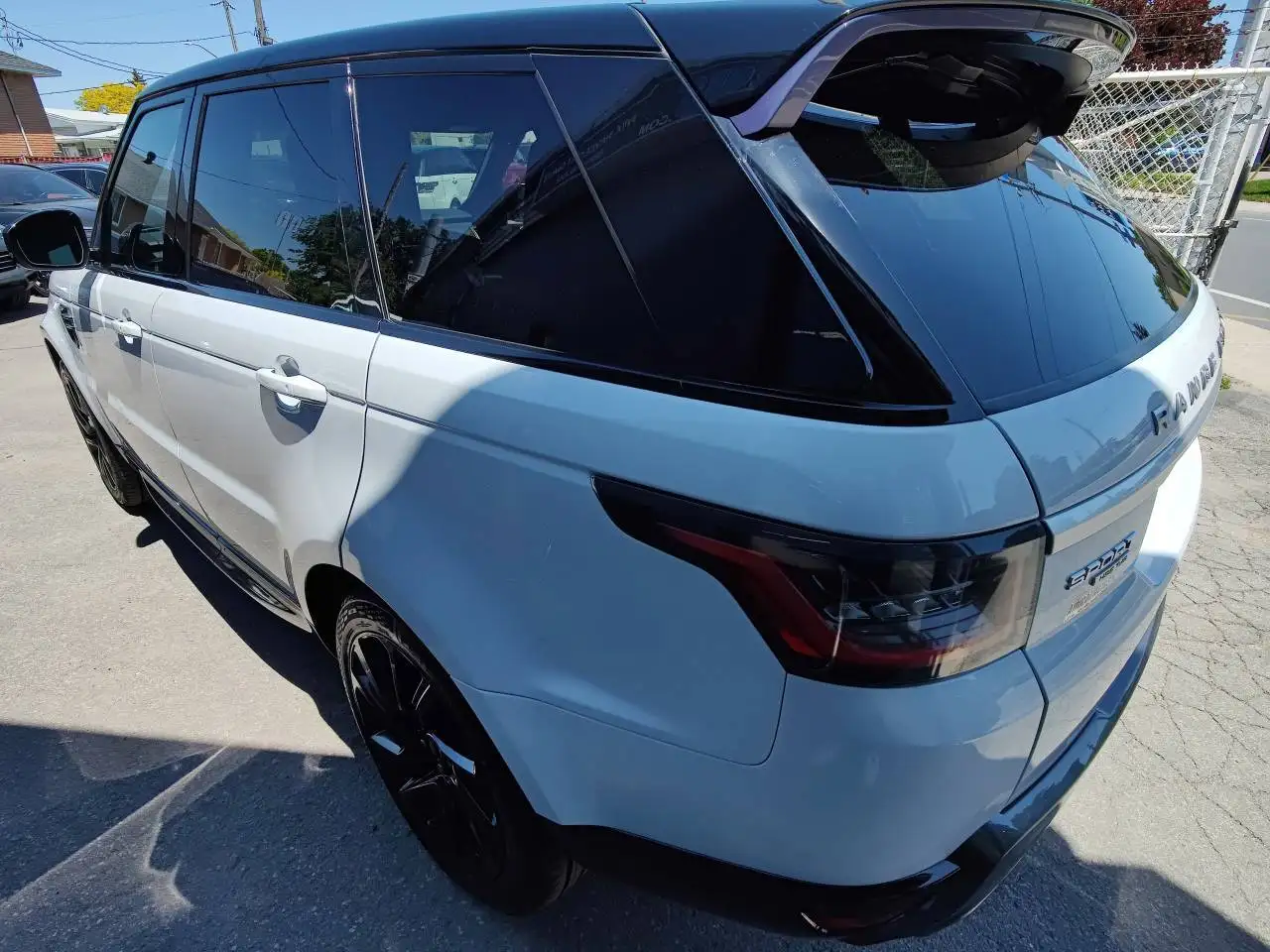 Land Rover Range Rover Sport photo Land Rover Range Rover Sport