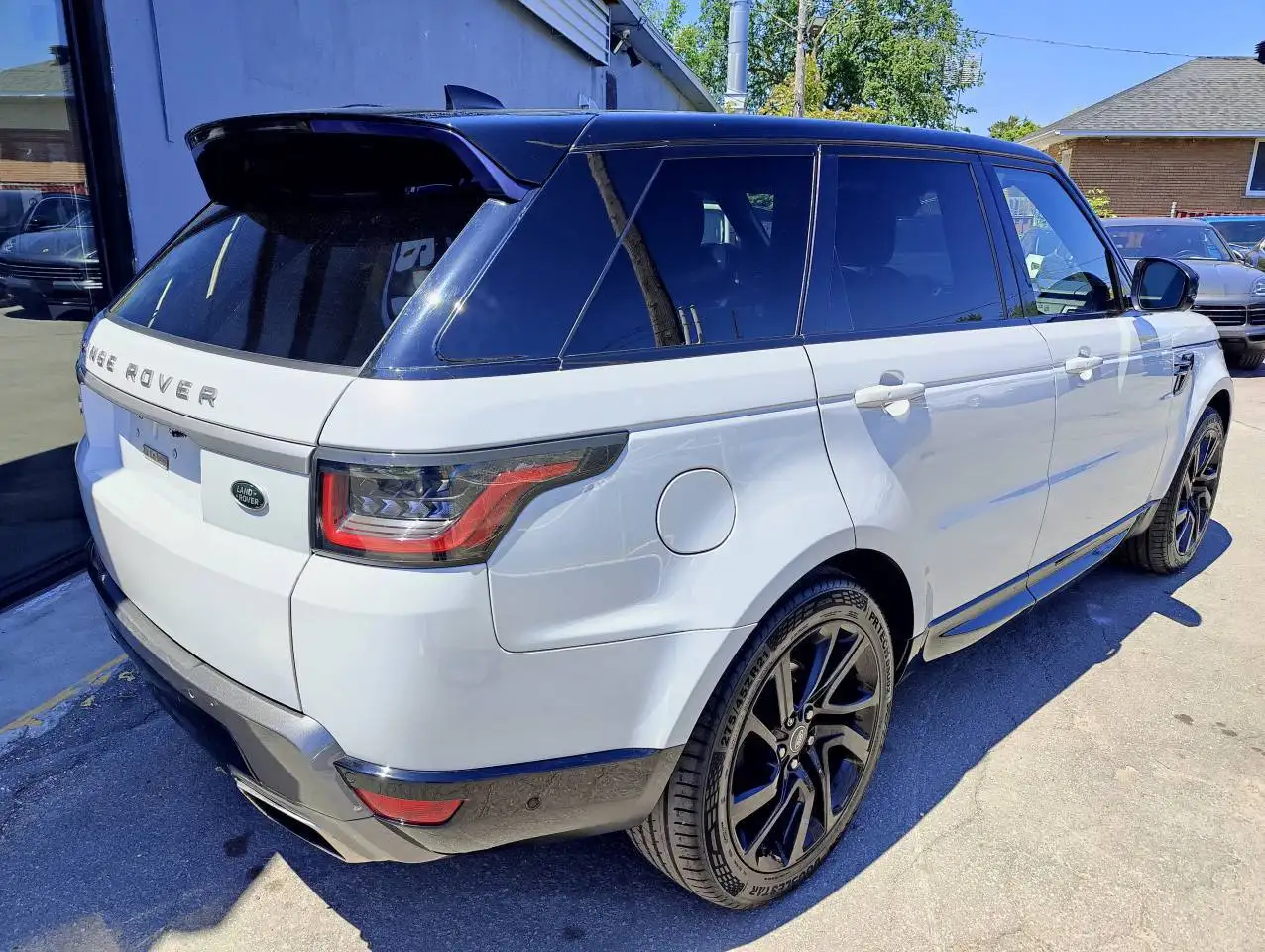 Land Rover Range Rover Sport photo Land Rover Range Rover Sport