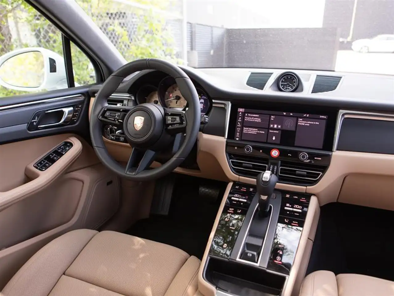 Porsche Macan снимка Porsche Macan