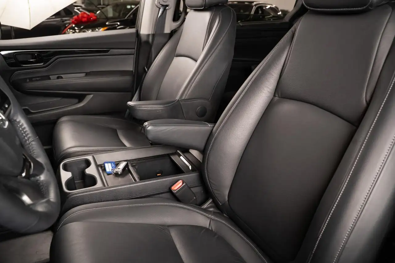 Honda Odyssey снимка Honda Odyssey