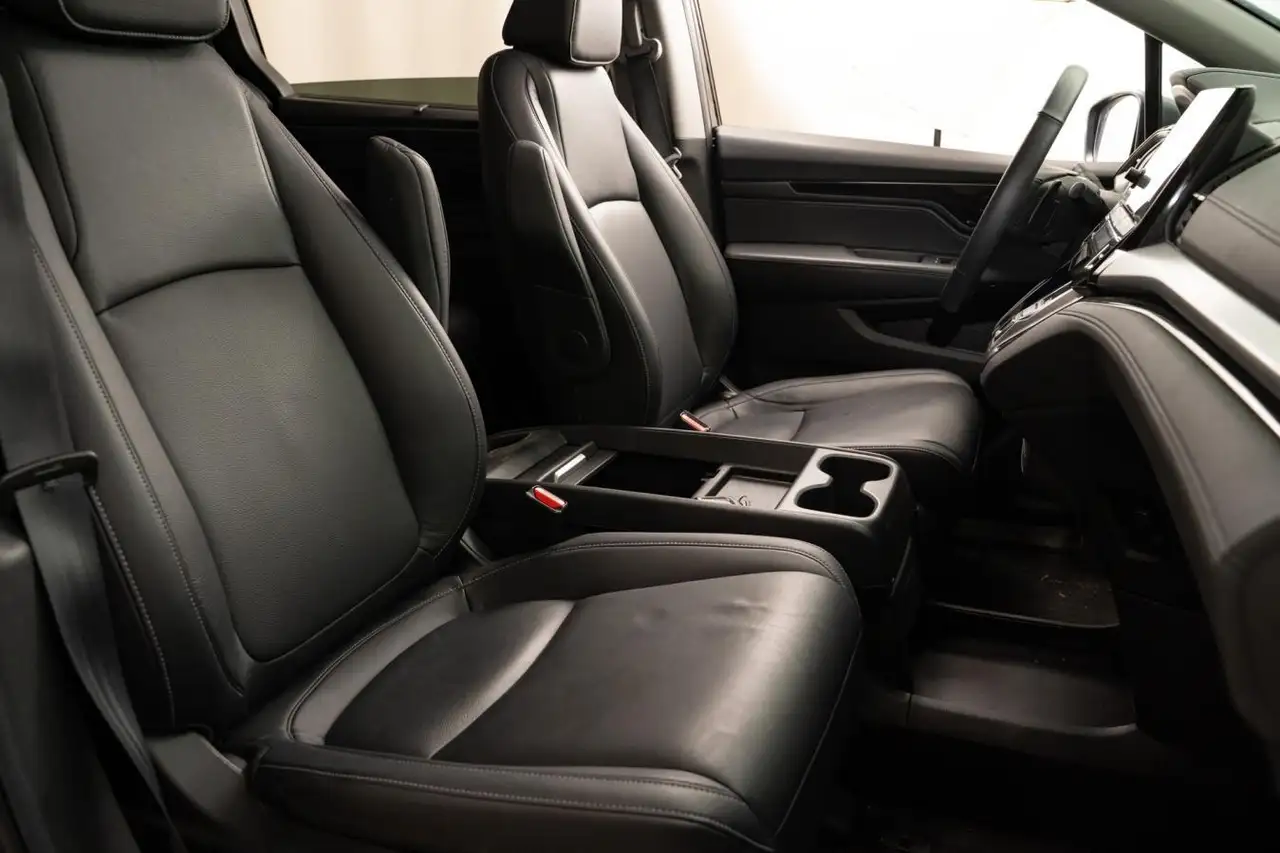 Honda Odyssey снимка Honda Odyssey