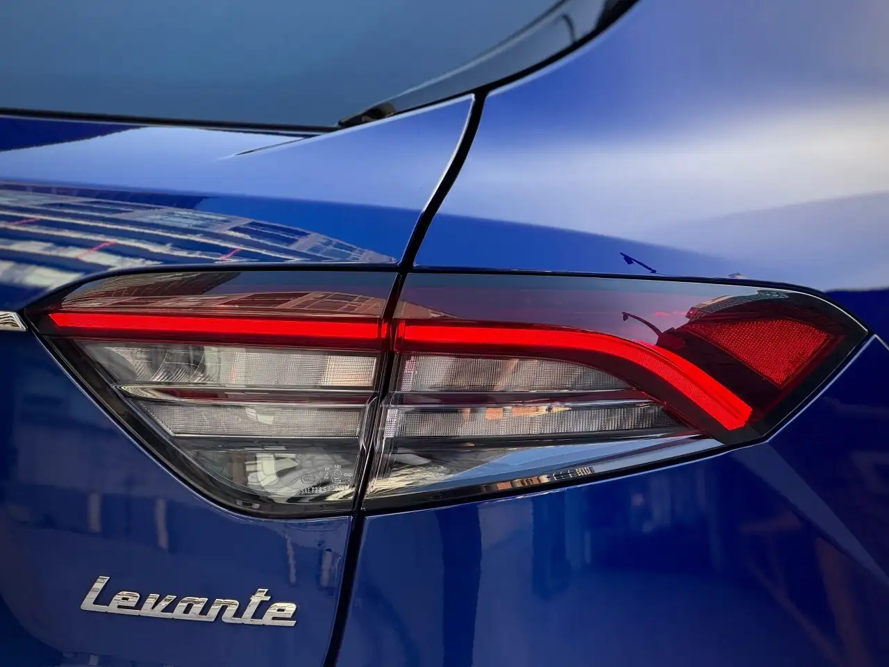 Maserati Levante photo Maserati Levante