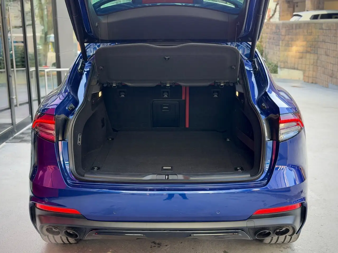 Maserati Levante photo Maserati Levante