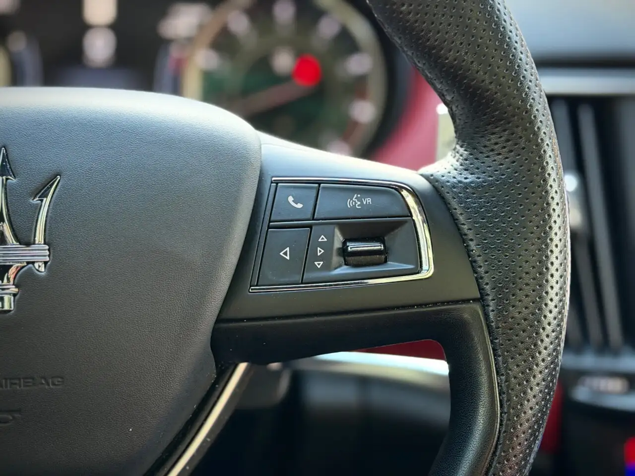 Maserati Levante photo Maserati Levante