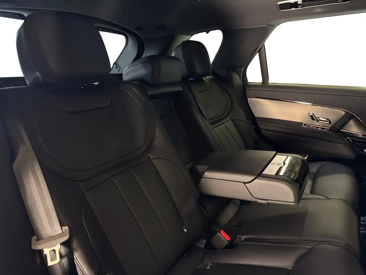 Land Rover Range Rover Sport снимка Land Rover Range Rover Sport