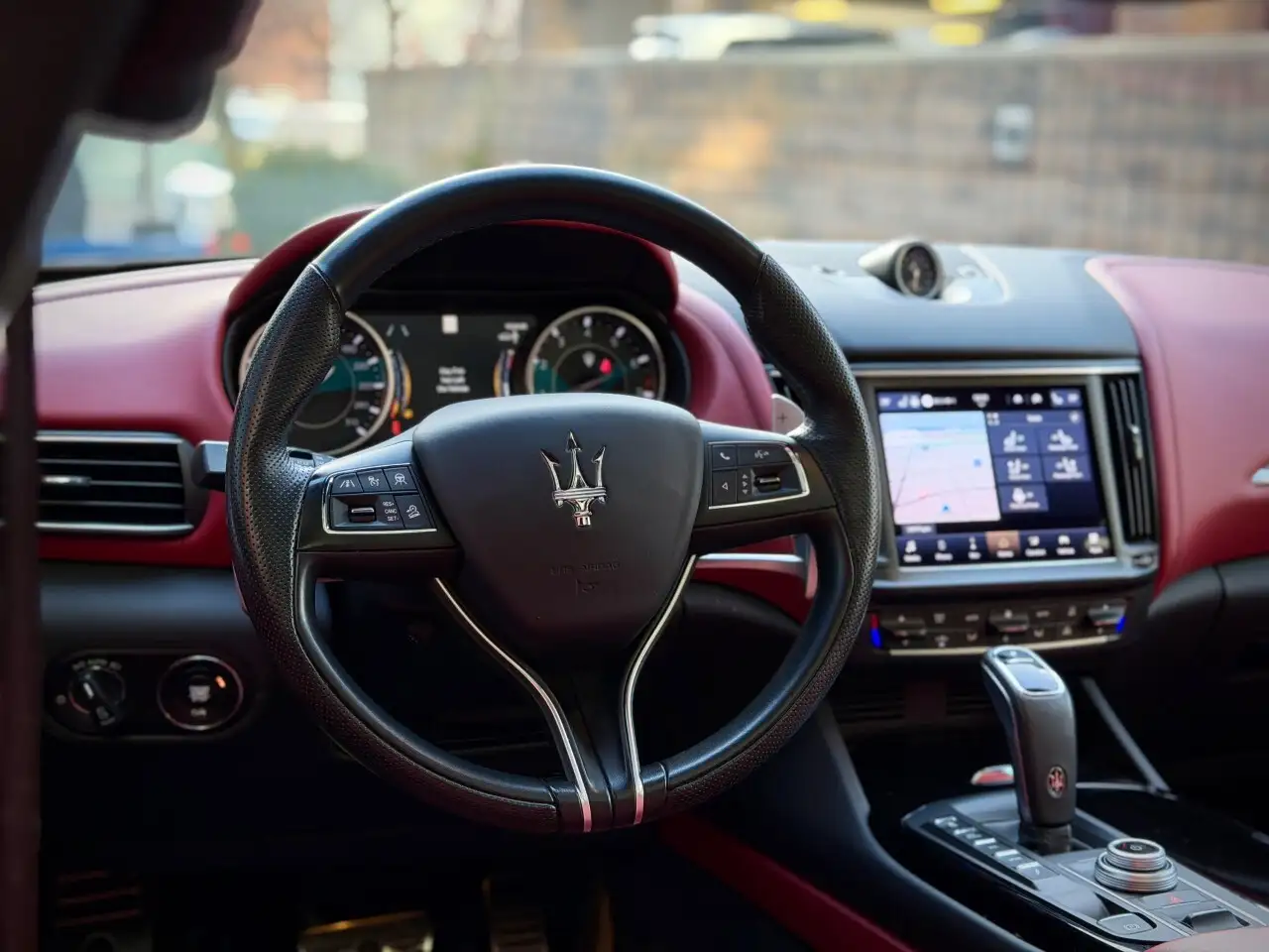 Maserati Levante photo Maserati Levante