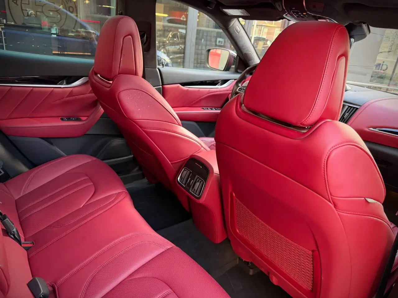 Maserati Levante photo Maserati Levante