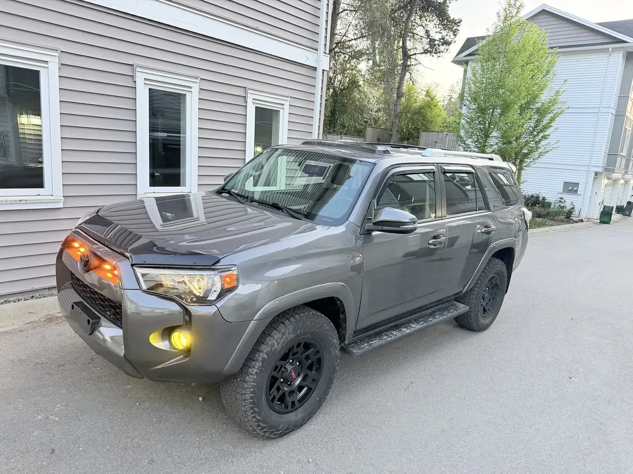 Toyota 4-Runner photo Toyota 4-Runner