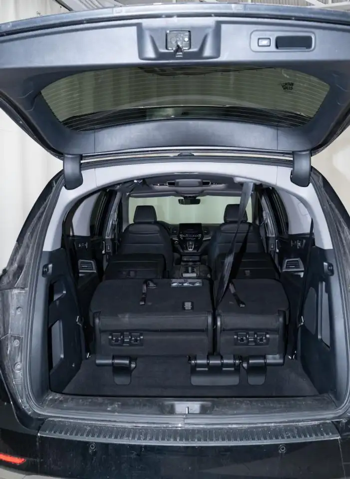 Honda Odyssey снимка Honda Odyssey