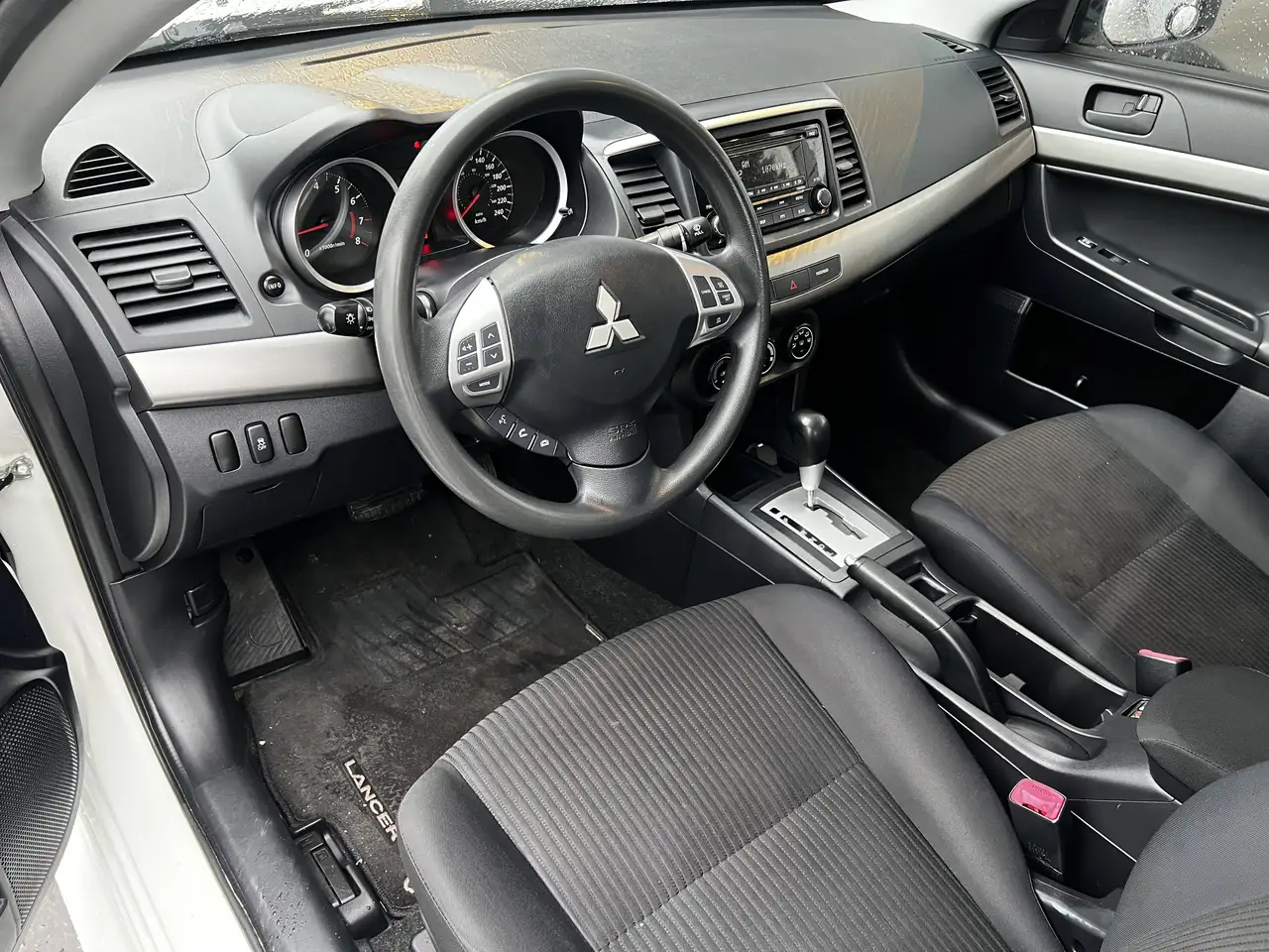 Mitsubishi Lancer fotografie Mitsubishi Lancer