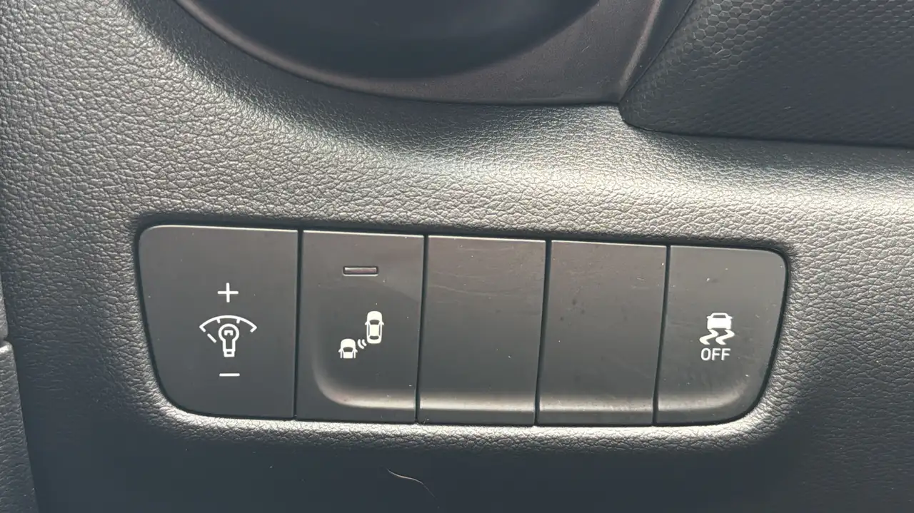 Hyundai KONA снимка Hyundai KONA