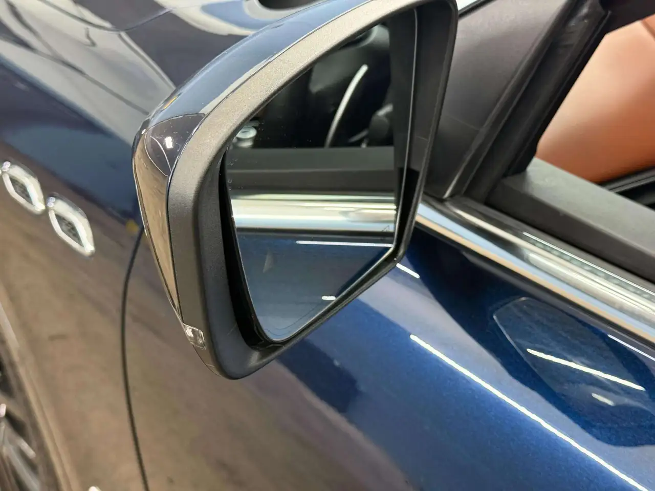 Maserati Levante снимка Maserati Levante