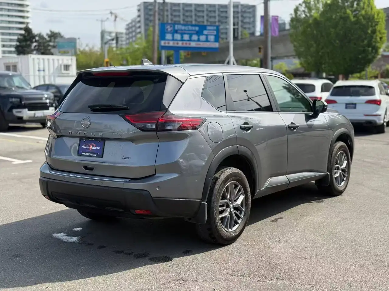 Nissan Rogue fotografie Nissan Rogue