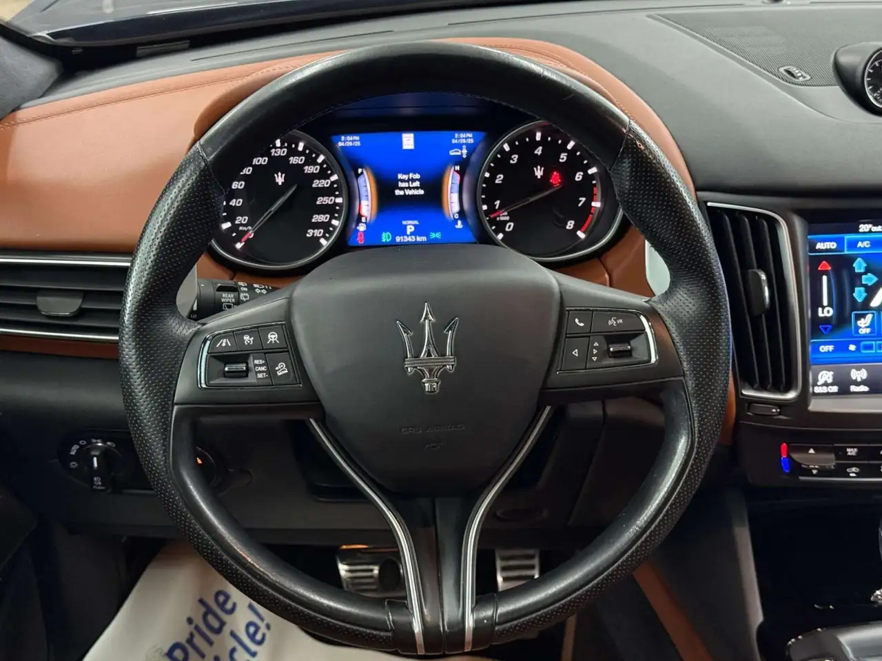 Maserati Levante снимка Maserati Levante