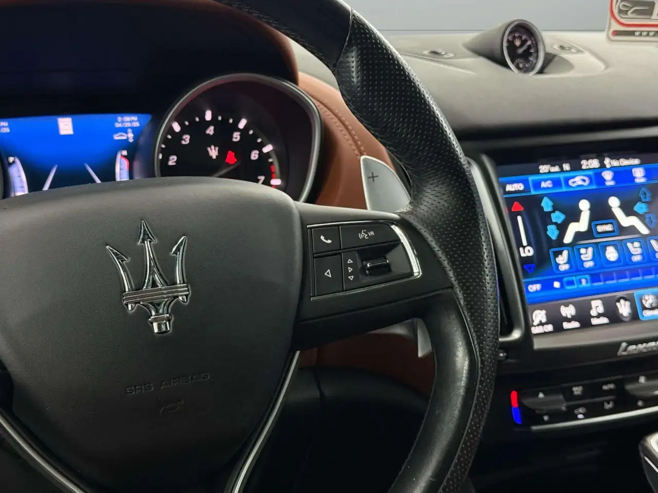Maserati Levante снимка Maserati Levante