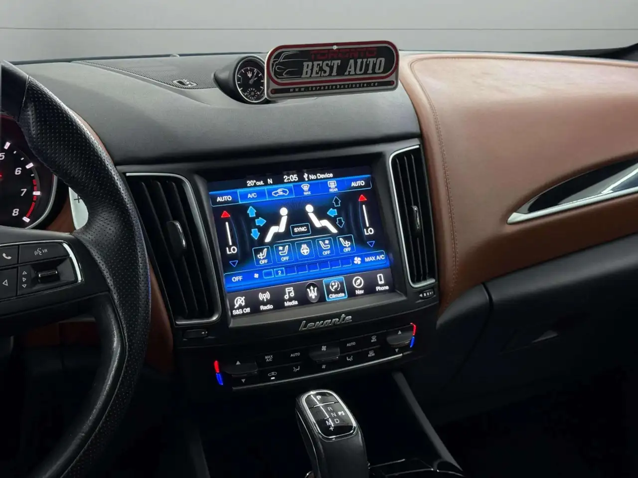 Maserati Levante снимка Maserati Levante