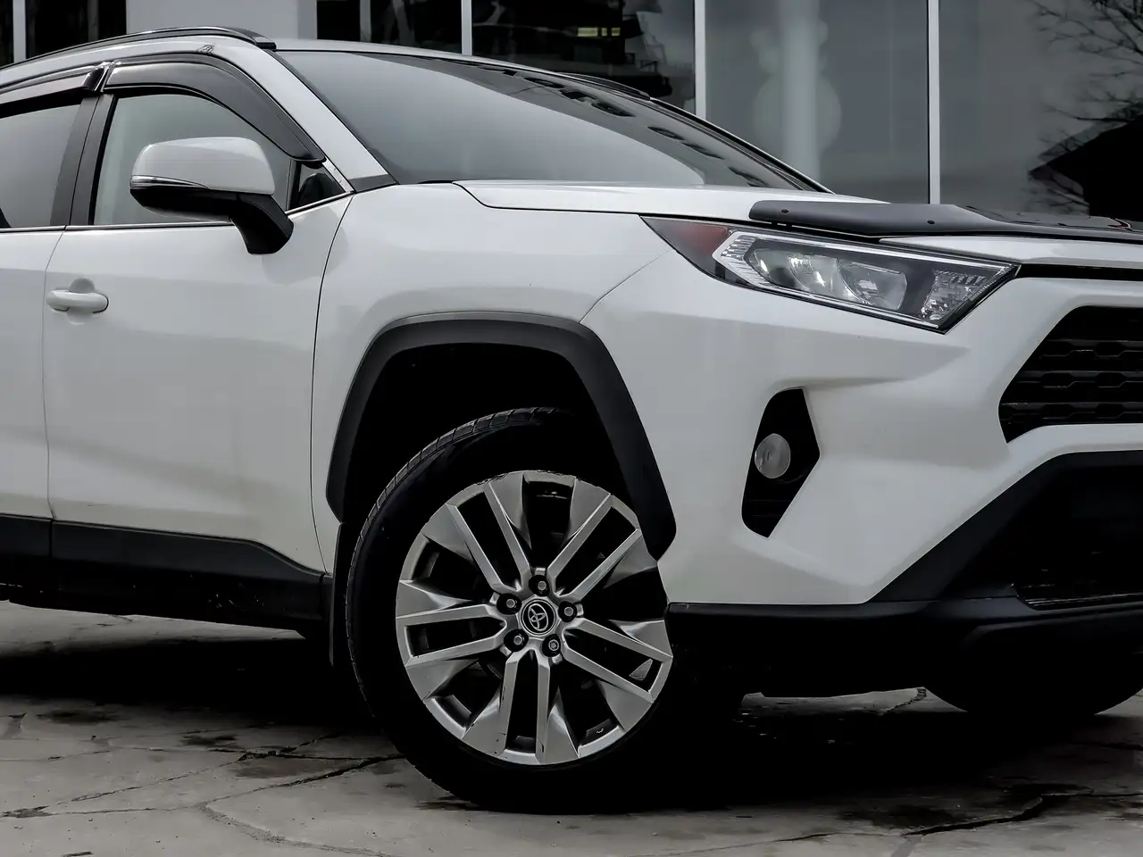 Toyota RAV 4 снимка Toyota RAV 4