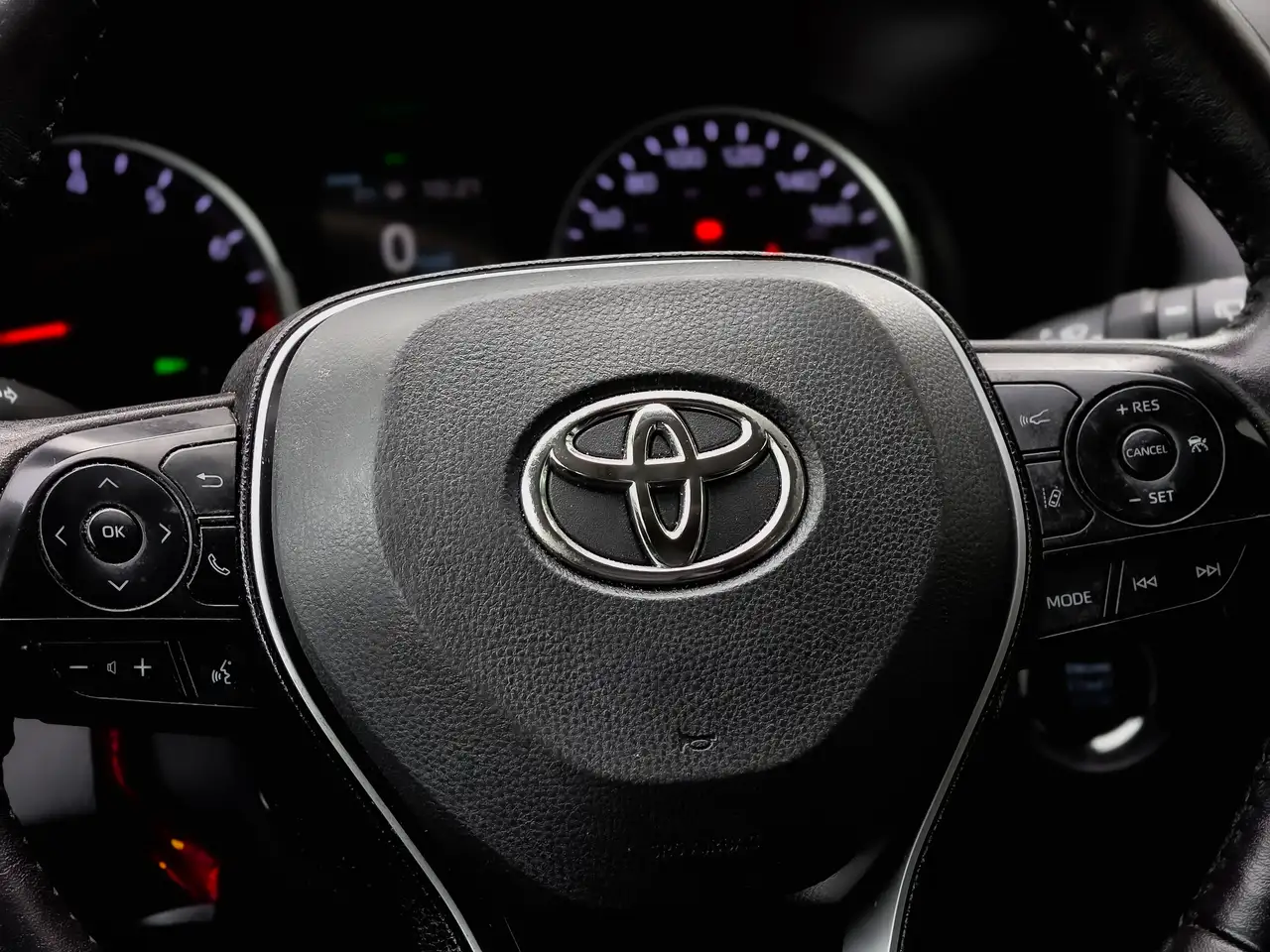 Toyota RAV 4 снимка Toyota RAV 4
