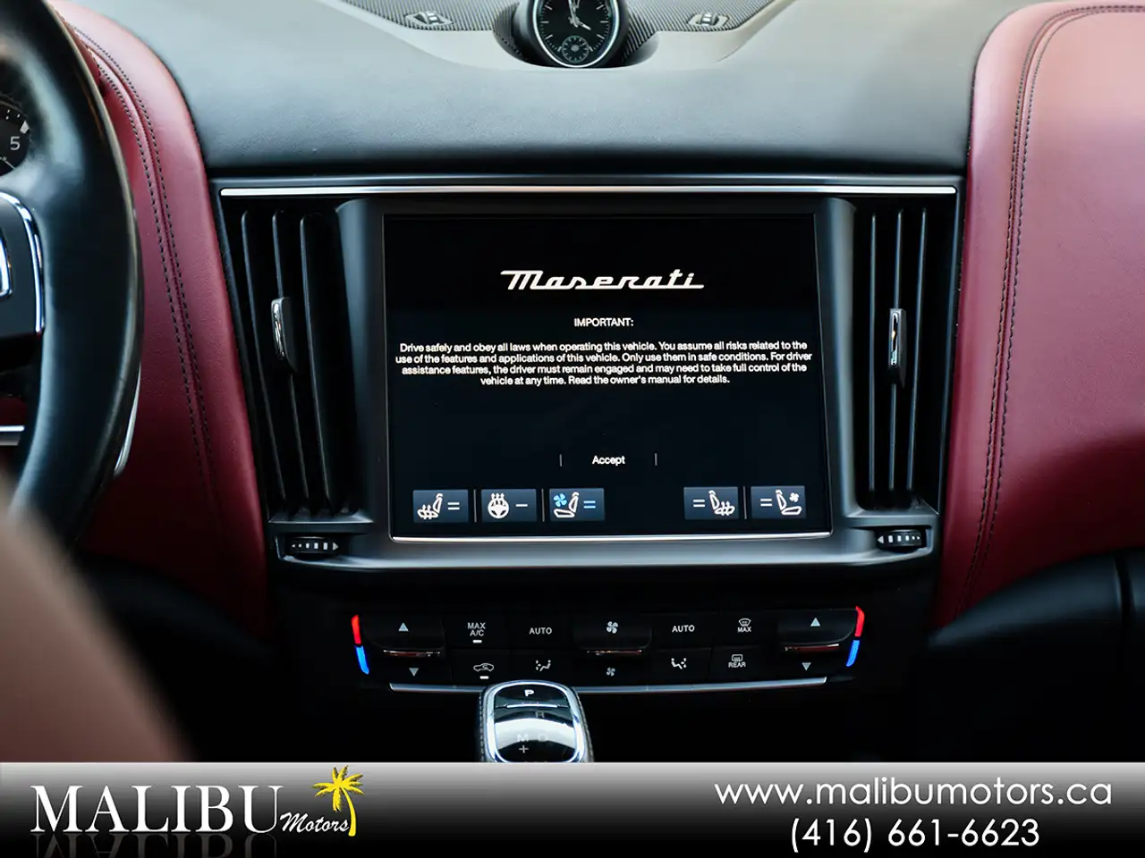 Maserati Levante photo Maserati Levante