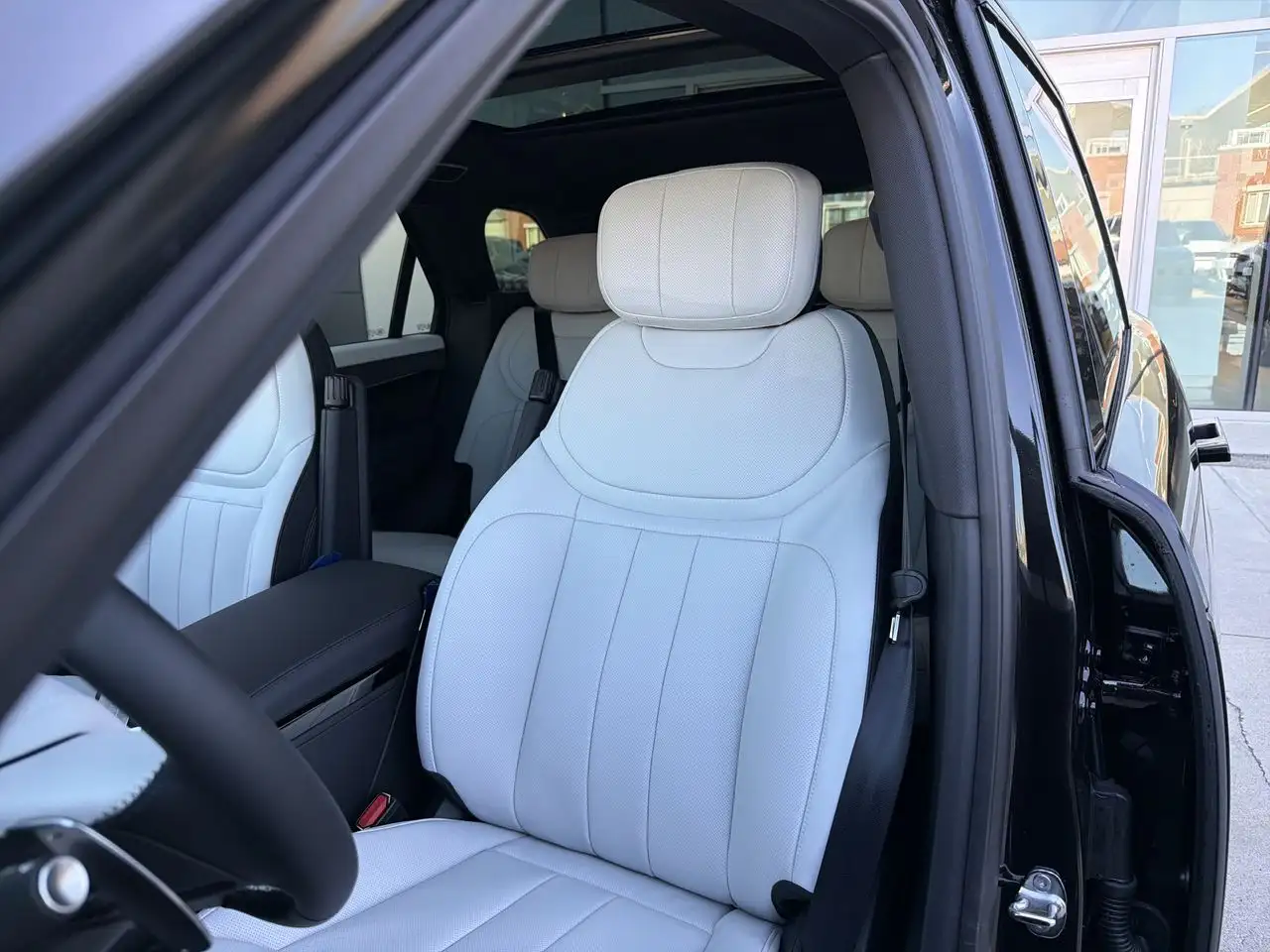 Land Rover Range Rover Sport снимка Land Rover Range Rover Sport