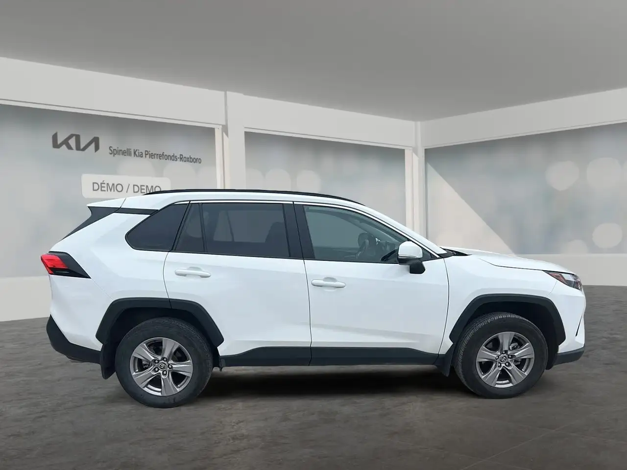 Toyota RAV 4 снимка Toyota RAV 4