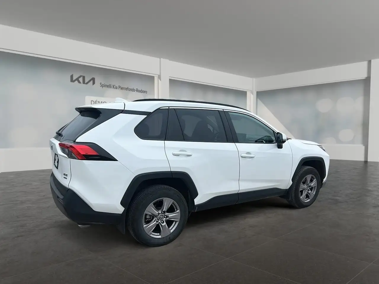 Toyota RAV 4 снимка Toyota RAV 4