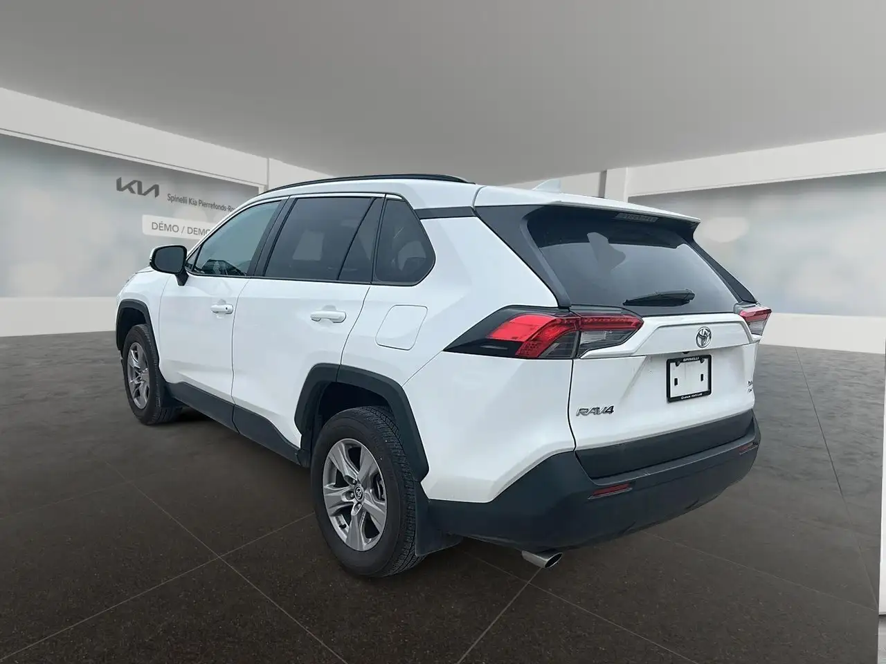 Toyota RAV 4 снимка Toyota RAV 4