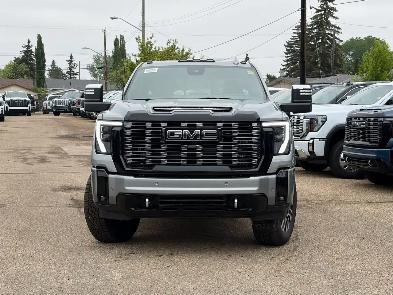 GMC Sierra 3500HD снимка GMC Sierra 3500HD