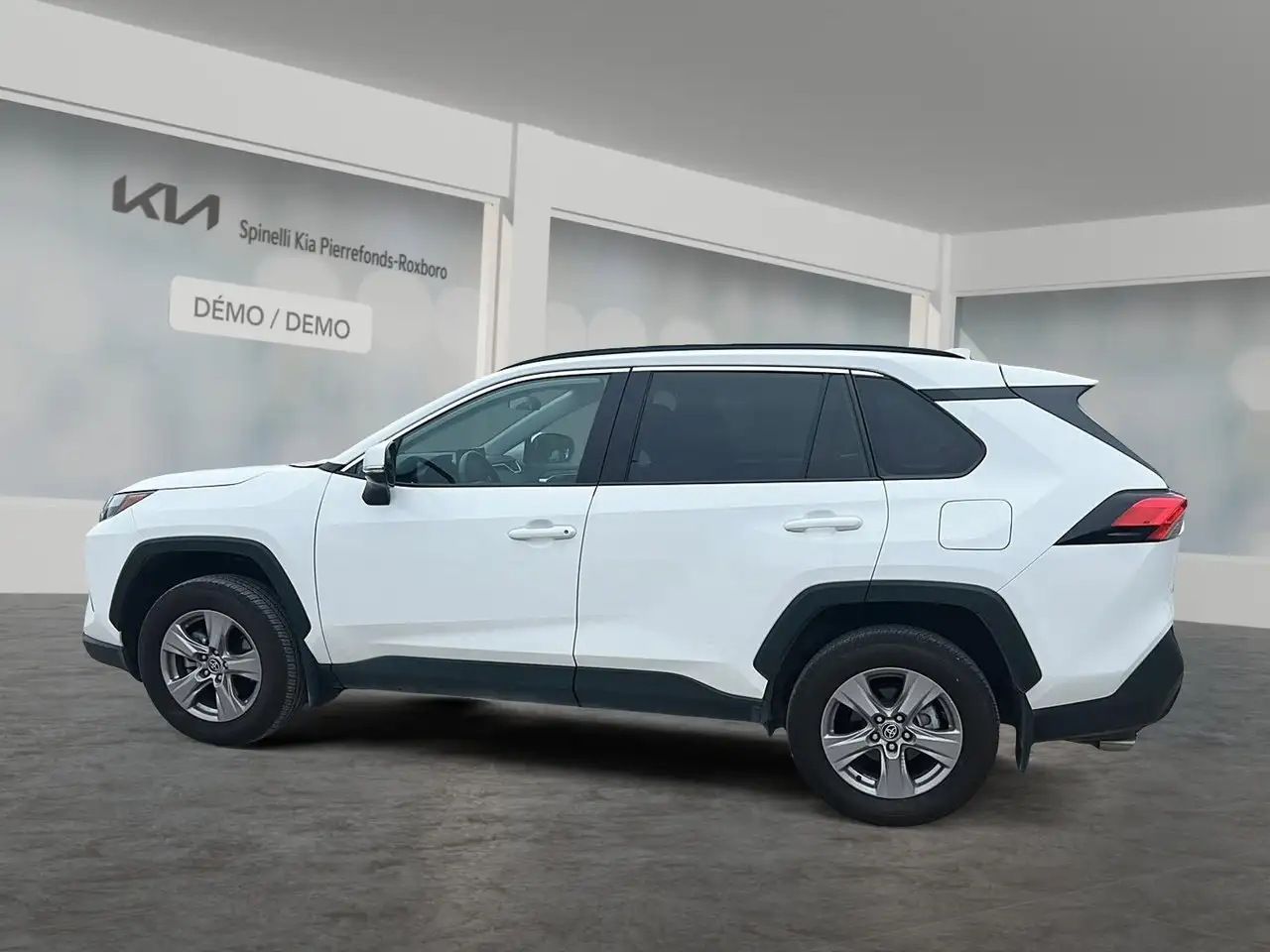 Toyota RAV 4 снимка Toyota RAV 4