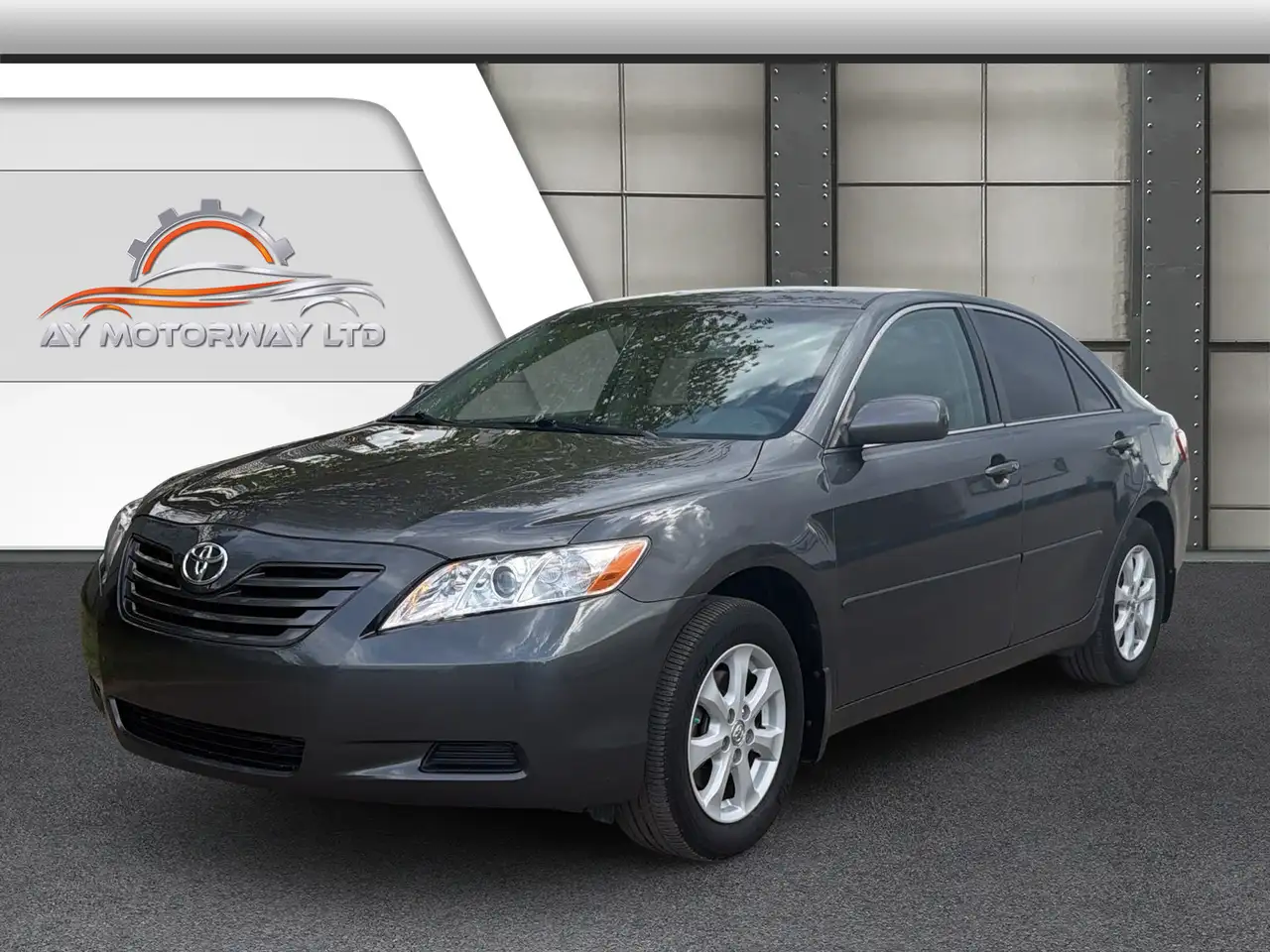 Toyota Camry photo Toyota Camry