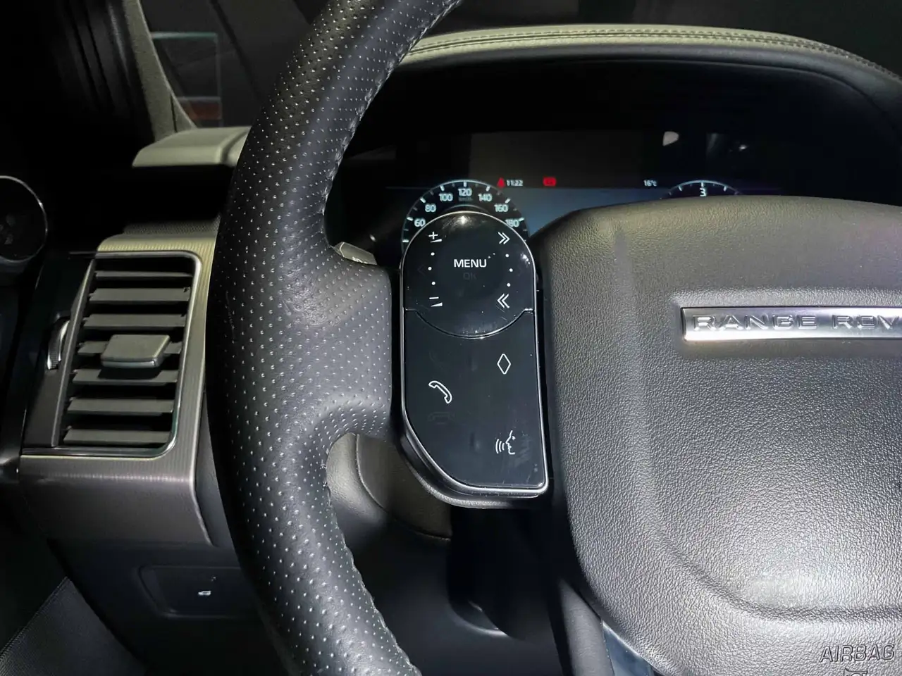 Land Rover Range Rover Sport снимка Land Rover Range Rover Sport