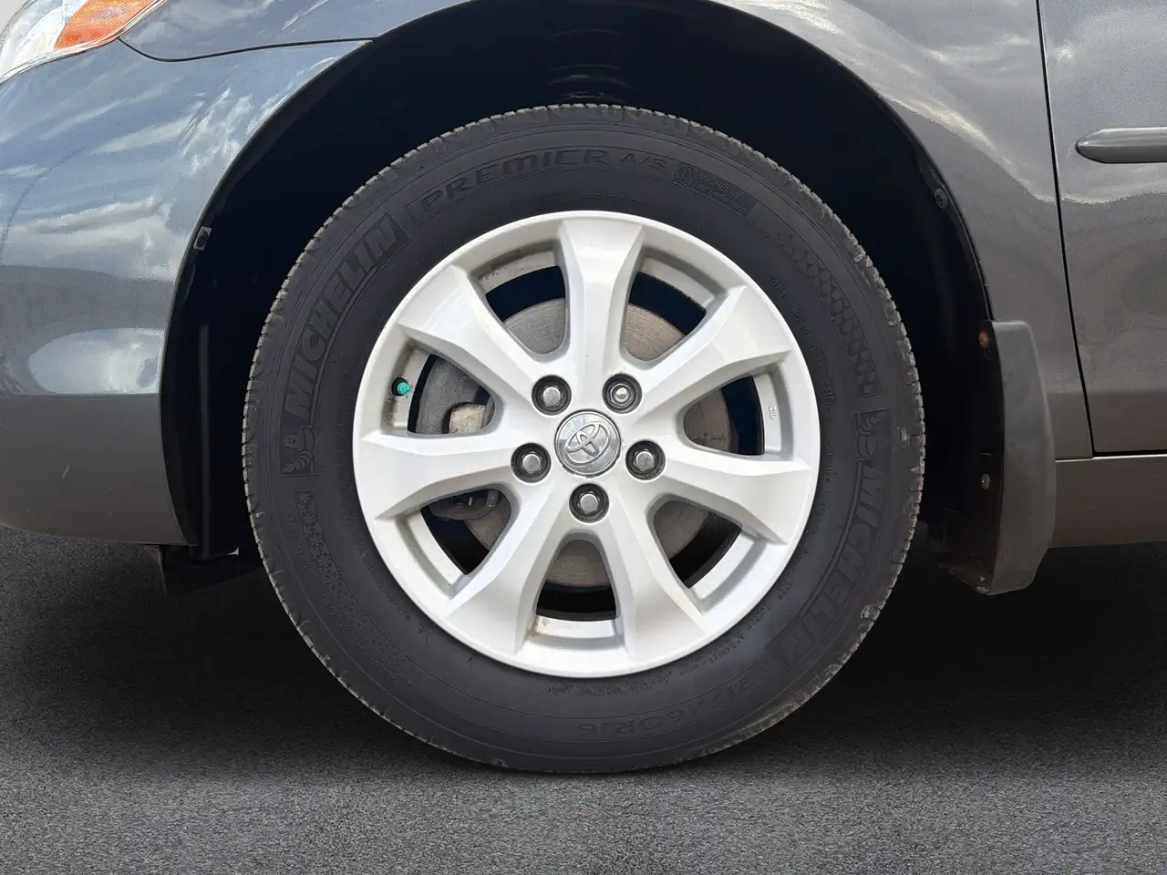 Toyota Camry photo Toyota Camry