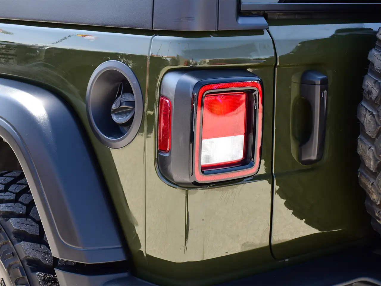 Jeep Wrangler photo Jeep Wrangler