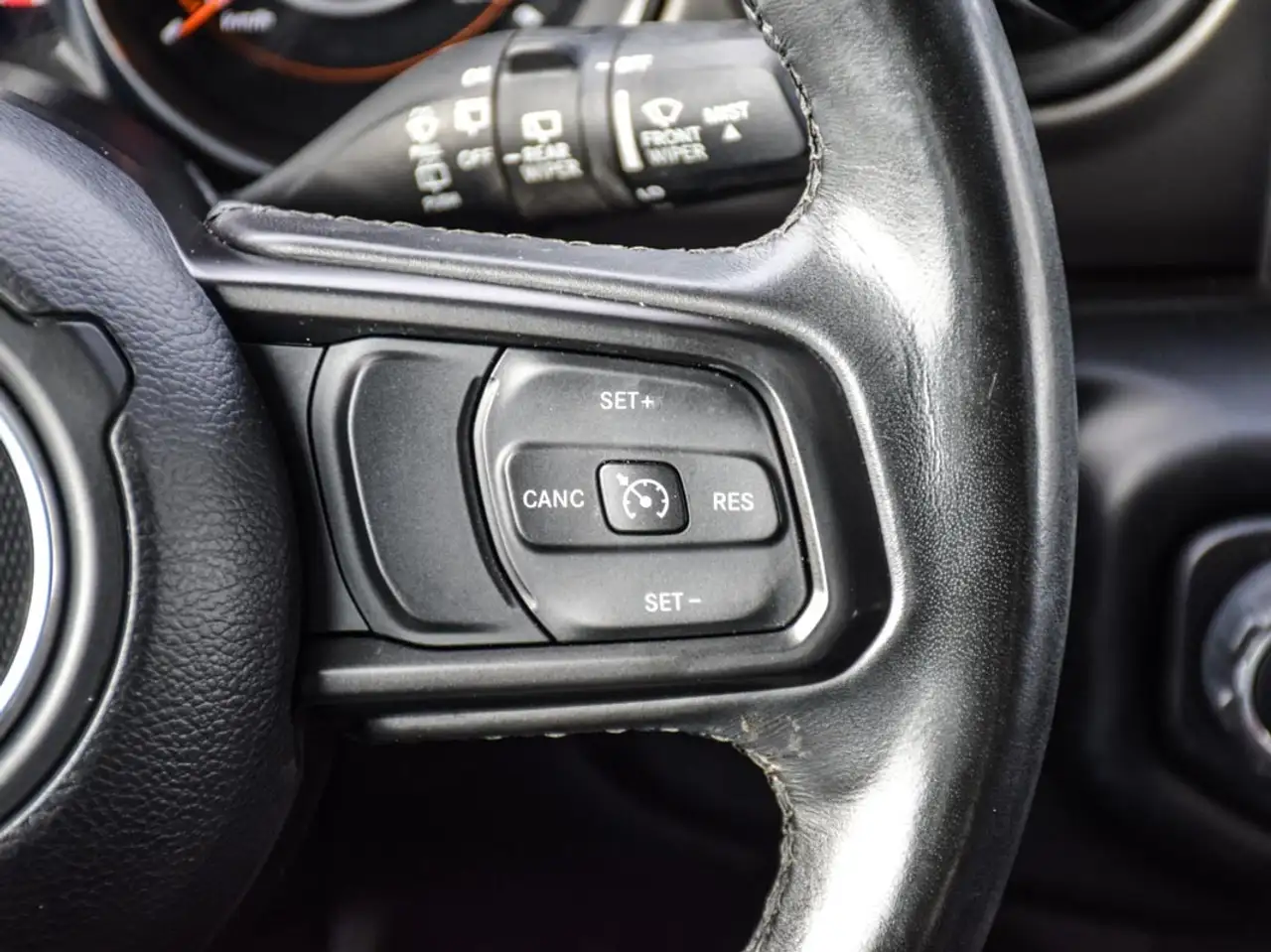 Jeep Wrangler photo Jeep Wrangler