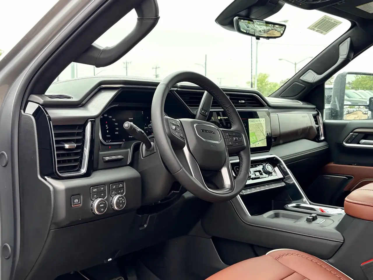 GMC Sierra 3500HD снимка GMC Sierra 3500HD