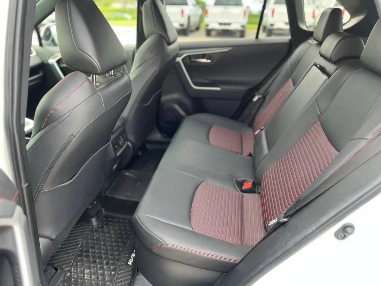 Toyota RAV 4 Prime fotografie Toyota RAV 4 Prime