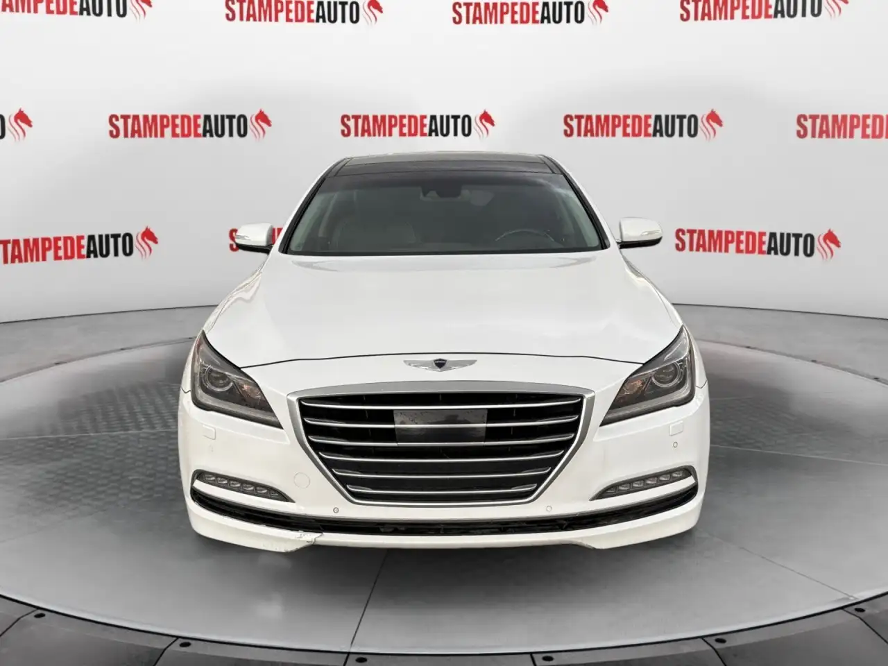 Hyundai Genesis photo Hyundai Genesis