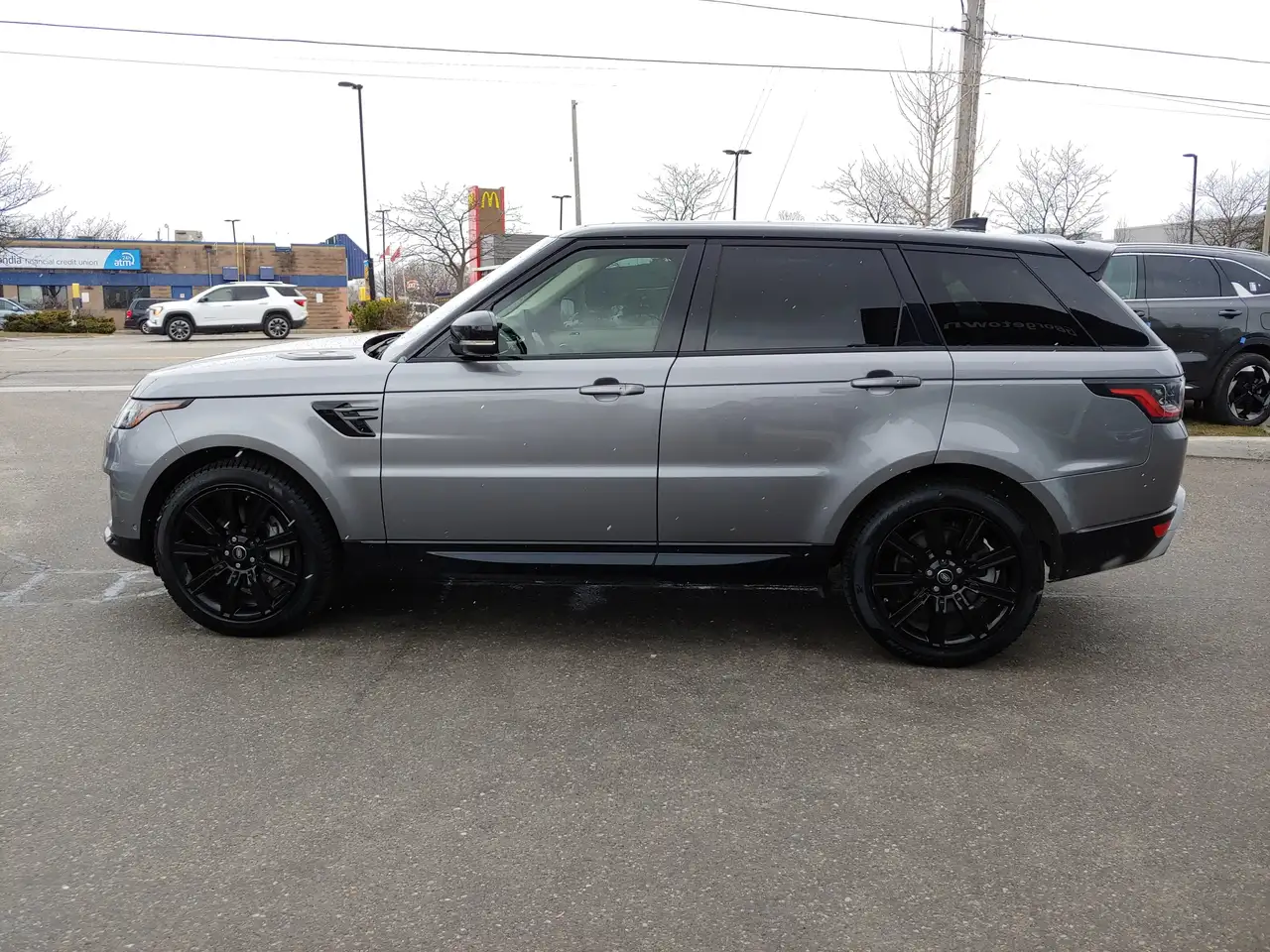Land Rover Range Rover Sport снимка Land Rover Range Rover Sport