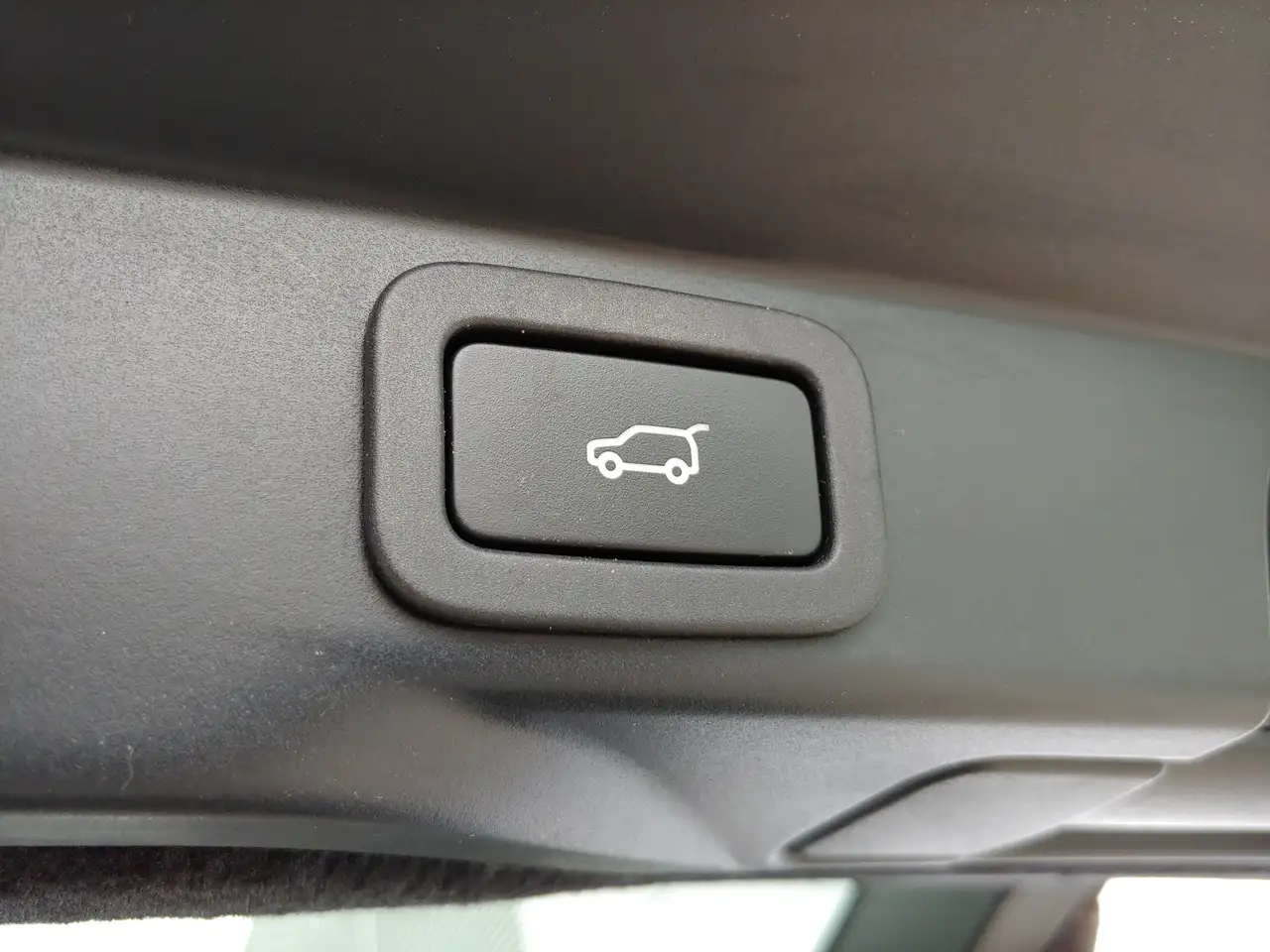 Land Rover Range Rover Sport снимка Land Rover Range Rover Sport