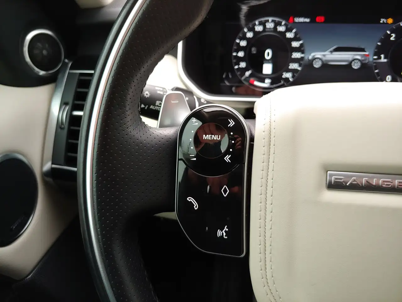 Land Rover Range Rover Sport снимка Land Rover Range Rover Sport