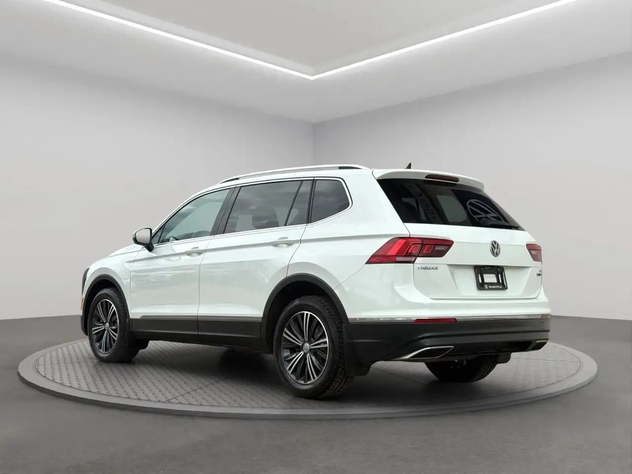 Volkswagen Tiguan снимка Volkswagen Tiguan