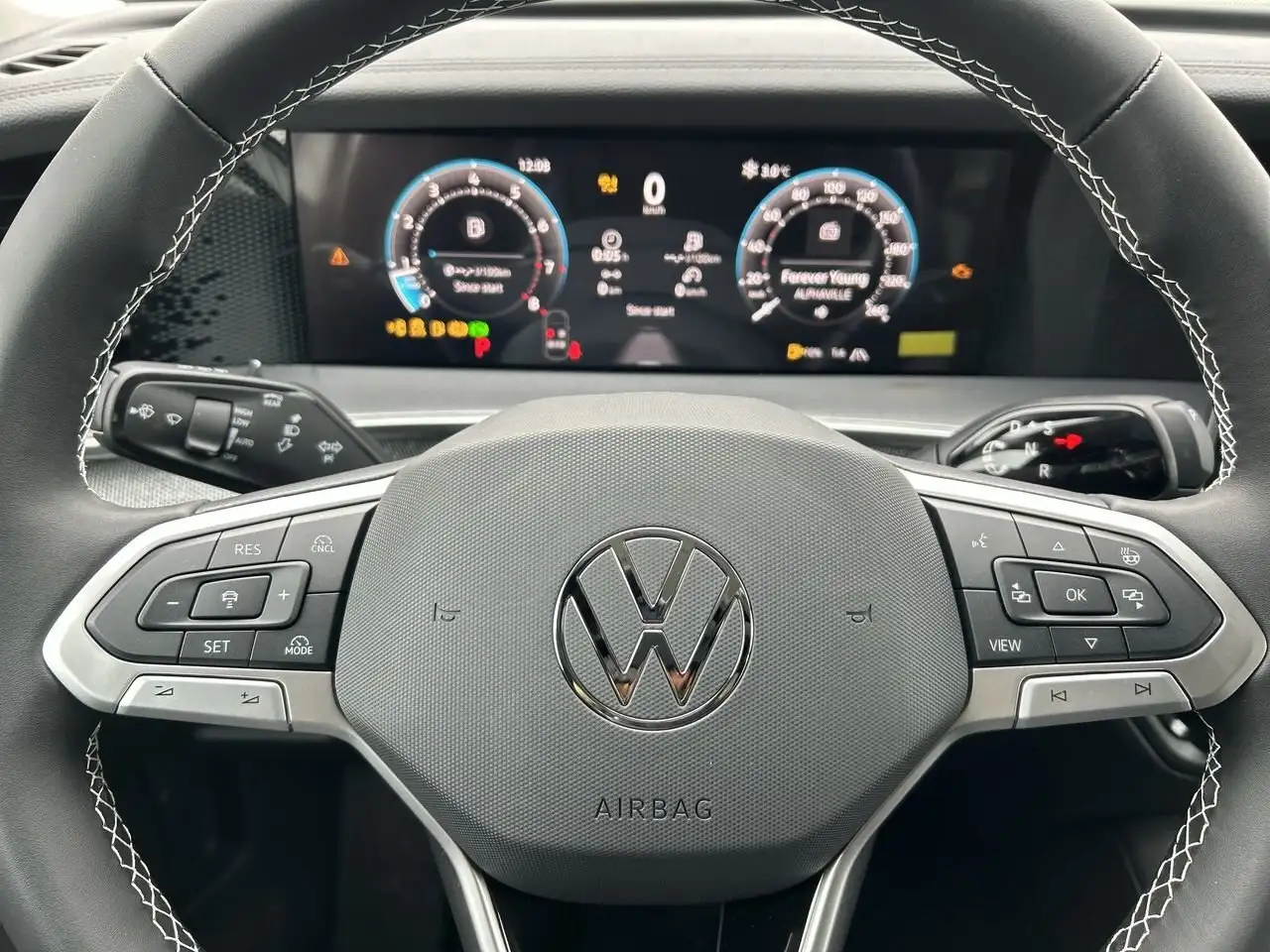 Volkswagen Tiguan снимка Volkswagen Tiguan
