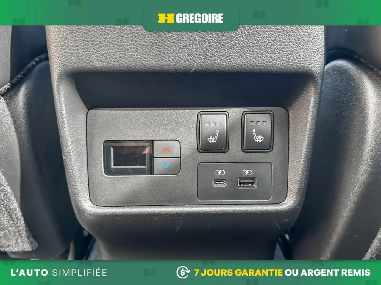 Nissan Rogue fotografie Nissan Rogue