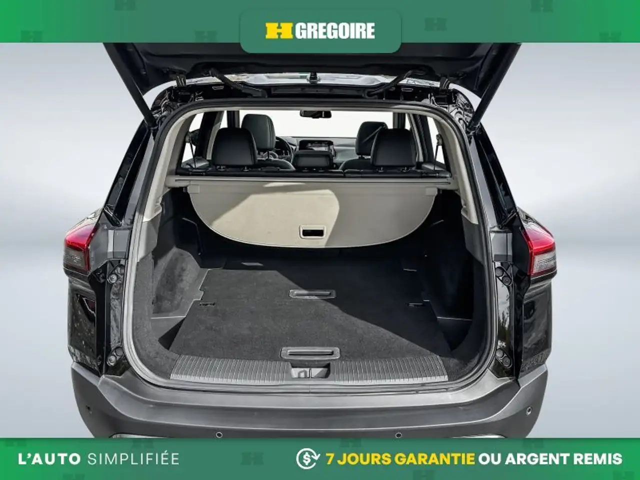 Nissan Rogue fotografie Nissan Rogue