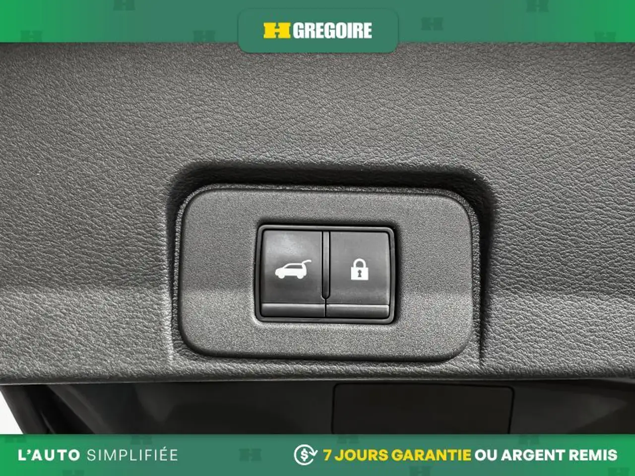 Nissan Rogue fotografie Nissan Rogue